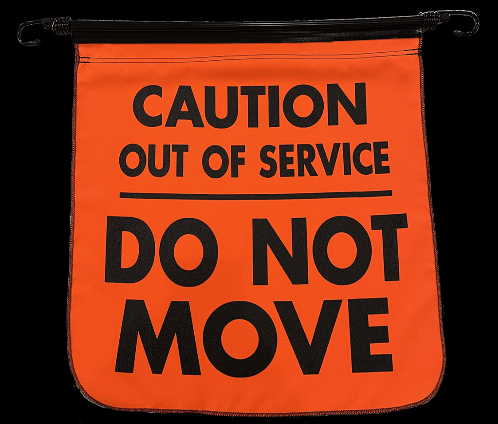 FLAG OUT OF SERVICE 18" WITH BUNGEE - TMOOSFLAGB